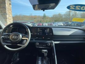 2022 HYUNDAI ELANTRA SEDAN 4-CYL, 2.0 LITER SEL SEDAN 4D - Gesner Auto Inc in Taunton, MA, 41.88613, -71.14527