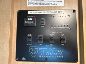 Used 2018 THOR MOTOR COACH A.C.E. CLASS A - 27.2 - LA Auto Star located in Virginia Beach, VA