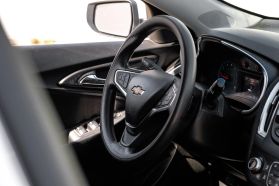 2020 Chevrolet Malibu - Image 18