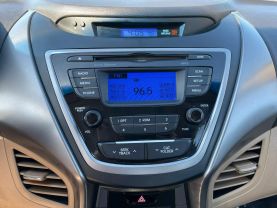 2013 Hyundai Elantra - Image 27