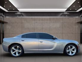 2017 DODGE CHARGER SEDAN V8, HEMI, 5.7 LITER R/T SEDAN 4D