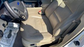 2015 Ford Taurus - Image 14