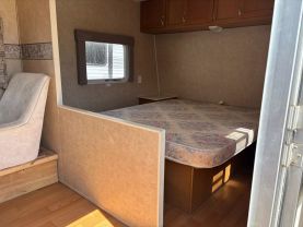 2006 GULF STREAM 24BHL RV - CONQUEST LITE at T&T Repairables - used car dealership in Spencer, Indiana.