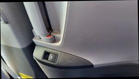 2015 Toyota Sienna Le Minivan 4d - Image 29