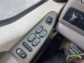 2003 FORD F250 SUPER DUTY CREW CAB PICKUP V8, TURBO DIESEL, 6.0L LARIAT PICKUP 4D 6 3/4 FT