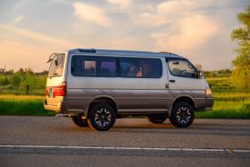 1995 TOYOTA HIACE VAN 1KZ-TE SUPER CUSTOM LIMITED