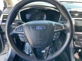 2019 Ford Fusion - Image 16