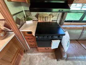 Used 2016 JAYCO REDHAWK CLASS C - 31XL - LA Auto Star located in Virginia Beach, VA