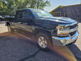 2017 CHEVROLET SILVERADO 1500 DOUBLE CAB PICKUP V8, ECOTEC3, FF, 5.3L Z71 LT PICKUP 4D 6 1/2 FT