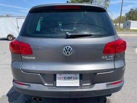 2013 Volkswagen Tiguan - Image 17