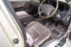 1995 TOYOTA HIACE VAN 1KZ-TE SUPER CUSTOM LIMITED