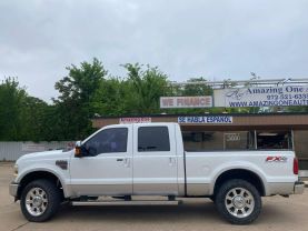 2010 FORD F250 SUPER DUTY CREW CAB PICKUP V8, TURBO DSL 6.4L LARIAT PICKUP 4D 6 3/4 FT