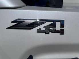 2017 GMC SIERRA 1500 CREW CAB PICKUP V8, ECOTEC3, 6.2 LITER SLT PICKUP 4D 5 3/4 FT