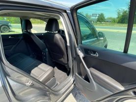 2013 Volkswagen Tiguan - Image 27