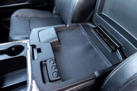 2016 RAM 1500 CREW CAB PICKUP V8, HEMI, 5.7 LITER LARAMIE PICKUP 4D 5 1/2 FT