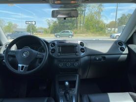 2013 Volkswagen Tiguan - Image 13