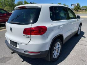 2014 Volkswagen Tiguan - Image 10