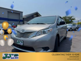 2011 TOYOTA SIENNA VAN V6, 3.5 LITER LE MINIVAN 4D