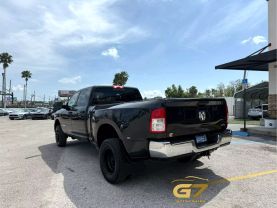 2019 Ram 3500 Crew Cab - Image 8