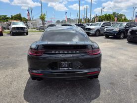 2018 PORSCHE PANAMERA