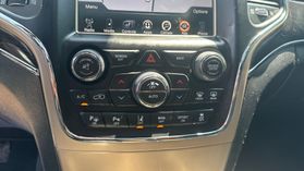2017 JEEP GRAND CHEROKEE SUV V8, VVT, 5.7 LITER OVERLAND SPORT UTILITY 4D