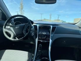 2011 HYUNDAI SONATA SEDAN 4-CYL, 2.4 LITER SE SEDAN 4D - The Auto Lot