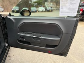 2013 DODGE CHALLENGER COUPE V6, 3.6 LITER SXT COUPE 2D