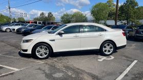 2015 Ford Taurus - Image 8