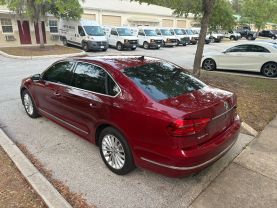 2016 VOLKSWAGEN PASSAT
