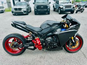 2010 YAMAHA YZF-R1LE FIAT TEAM YAMAHA SPORTBIKES - -