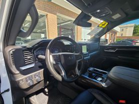 2023 Chevrolet Silverado 1500 Crew Cabrst Pickup 4d 5 3/4 Ft - Image 7