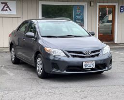 2011 TOYOTA COROLLA