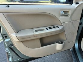 2005 FORD FREESTYLE SUV V6, 3.0 LITER SEL SPORT UTILITY 4D