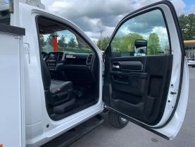 2019 RAM 5500 46FT BUCKET TRUCK ALTEC AT41M BUCKET TRUCKS 6-CYL, TURBO DIESEL, 6.7 LITER TRADESMAN REGULAR CAB 2D - Eddies Auto Sales