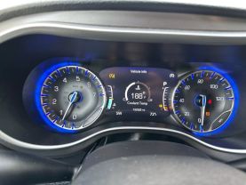 2022 Chrysler Pacifica Touring L Van 4d - Image 16