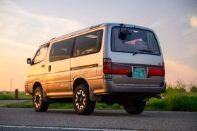1995 TOYOTA HIACE VAN 1KZ-TE SUPER CUSTOM LIMITED