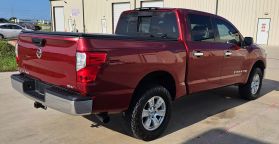 2019 NISSAN TITAN CREW CAB PICKUP V8, 5.6 LITER SV PICKUP 4D 5 1/2 FT
