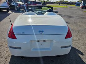 2009 NISSAN 350Z