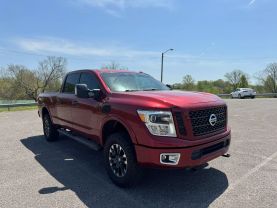 2019 NISSAN TITAN XD CREW CAB PICKUP V8, TURBO DIESEL, 5.0 LITER PRO-4X PICKUP 4D 6 1/2 FT