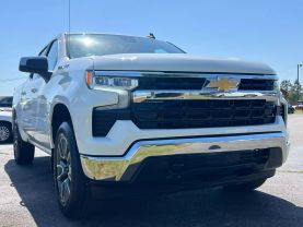 2022 Chevrolet Silverado 1500 Crew Cab Lt Pickup 4d 5 3/4 Ft - Image 11