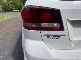 2018 DODGE JOURNEY SUV V6, 3.6 LITER CROSSROAD SPORT UTILITY 4D