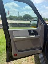 2003 Ford Expedition - Image 7