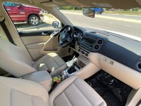 2014 Volkswagen Tiguan - Image 38