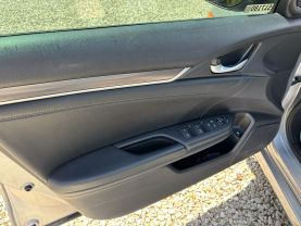 2019 HONDA CIVIC SEDAN 4-CYL, PZEV, TURBO, 1.5 LITER EX-L SEDAN 4D at T&T Repairables - used car dealership in Spencer, Indiana.