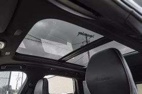 2019 VOLVO XC60 SUV 4-CYL, DRIVE-E, TURBO, 2.0 LITER T5 R-DESIGN SPORT UTILITY 4D