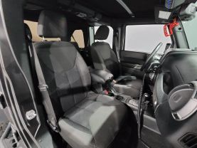 2017 Jeep Wrangler Unlimited - - Image 20