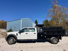 2018 FORD F550 SUPER DUTY CREW CAB & CHASSIS CAB_CHASSIS V8, TURBO DIESEL, 6.7 LITER XL CAB & CHASSIS 4D at T&T Repairables - used car dealership in Spencer, Indiana.