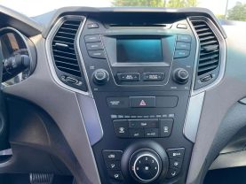2014 Hyundai Santa Fe - Image 25