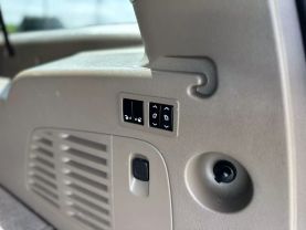 2018 GMC YUKON XL SUV WHITE AUTOMATIC - Auto Solutions of Greensboro LLC, NC, 36.05701, -79.84368
