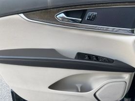 2016 Lincoln Mkx Reserve Sport Utility 4d - Image 17